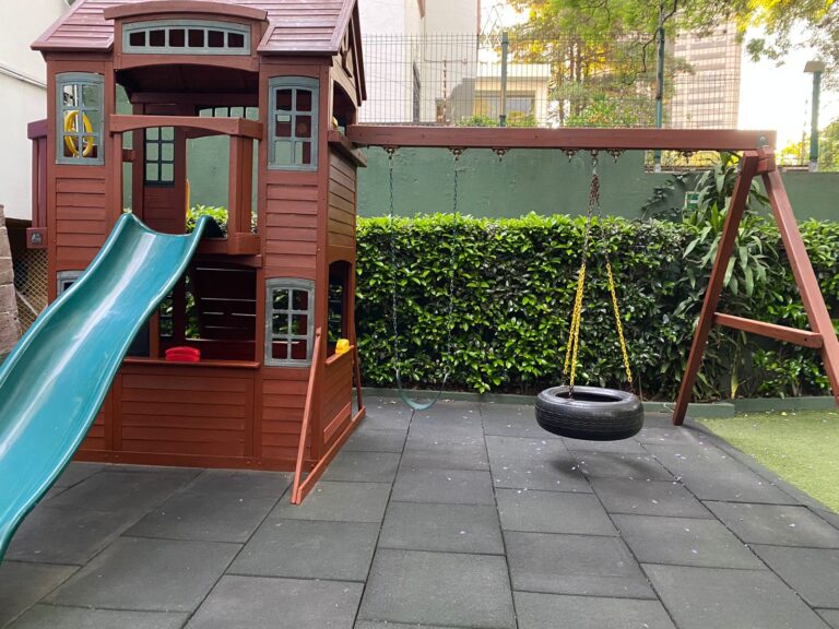 a6ea18ad-5f94-49e6-8930-6d5789f64f69